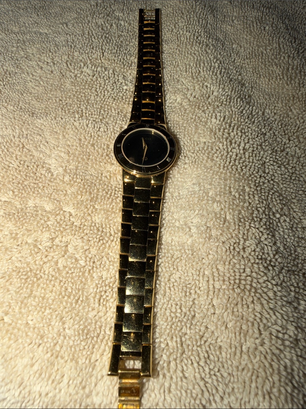 Gucci Gold-Tone Link Bracelet Watch with Black Dial real needs battery no box - Picture 11 of 14